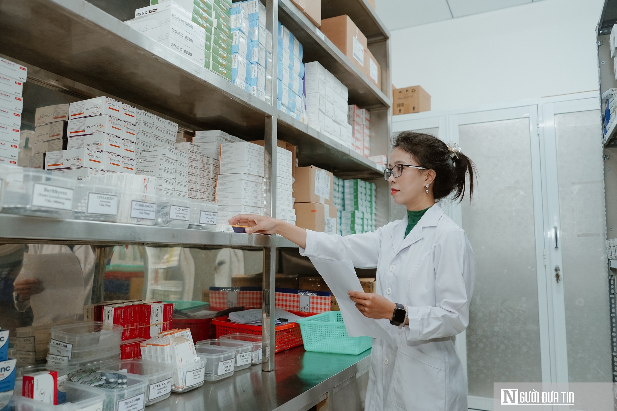 Những "lá chắn" thầm lặng phía sau ánh đèn phòng mổ- Ảnh 5.