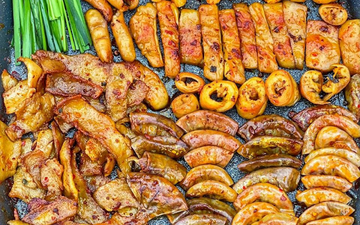 Lòng lợn: Món khoái khẩu nhưng ẩn chứa nhiều nguy cơ sức khỏe đáng báo động