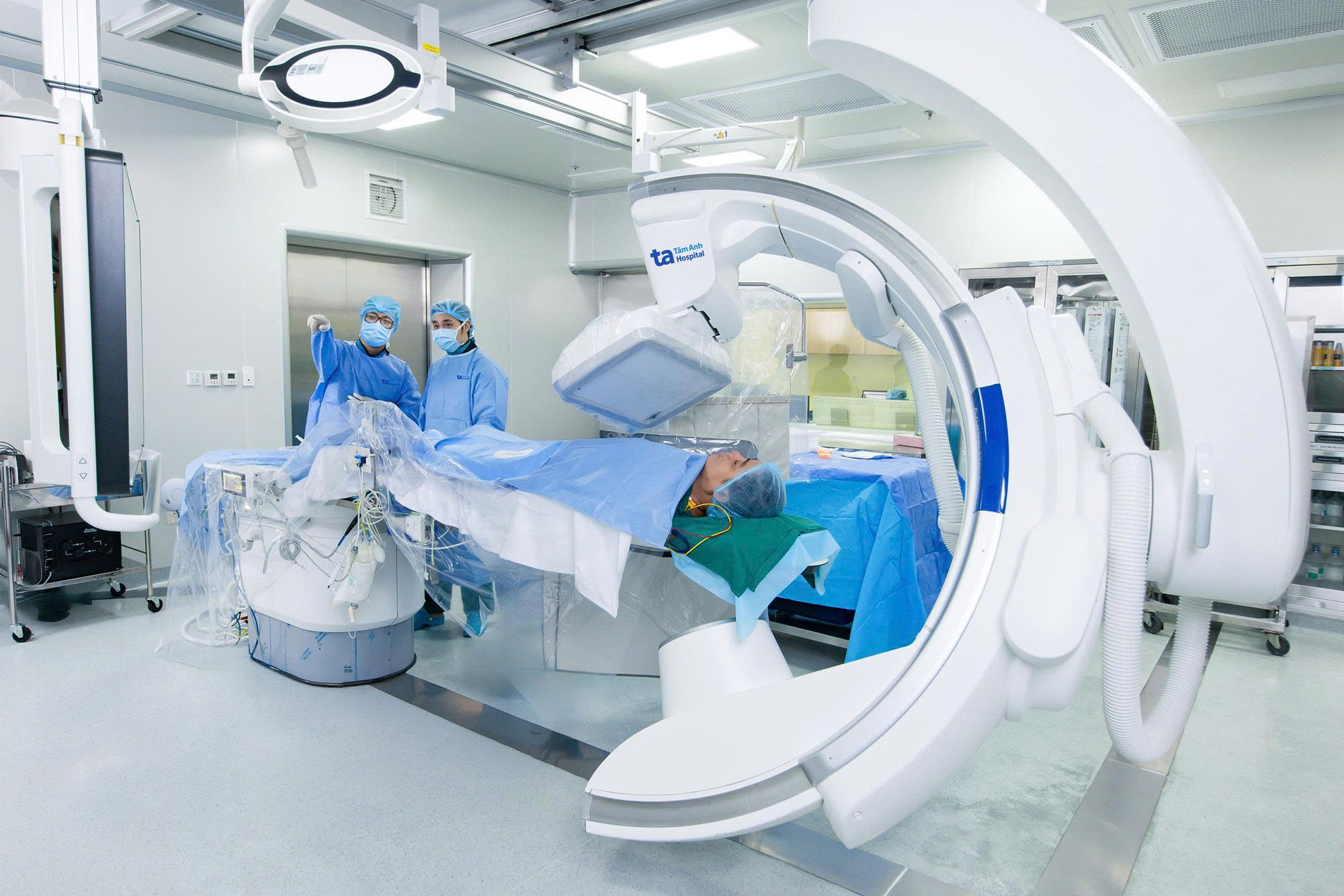 Lần đầu tiên tại Việt Nam, Bệnh viện Tâm Anh triển khai kỹ thuật tạo nhịp không dây thế hệ mới - Ảnh 5.