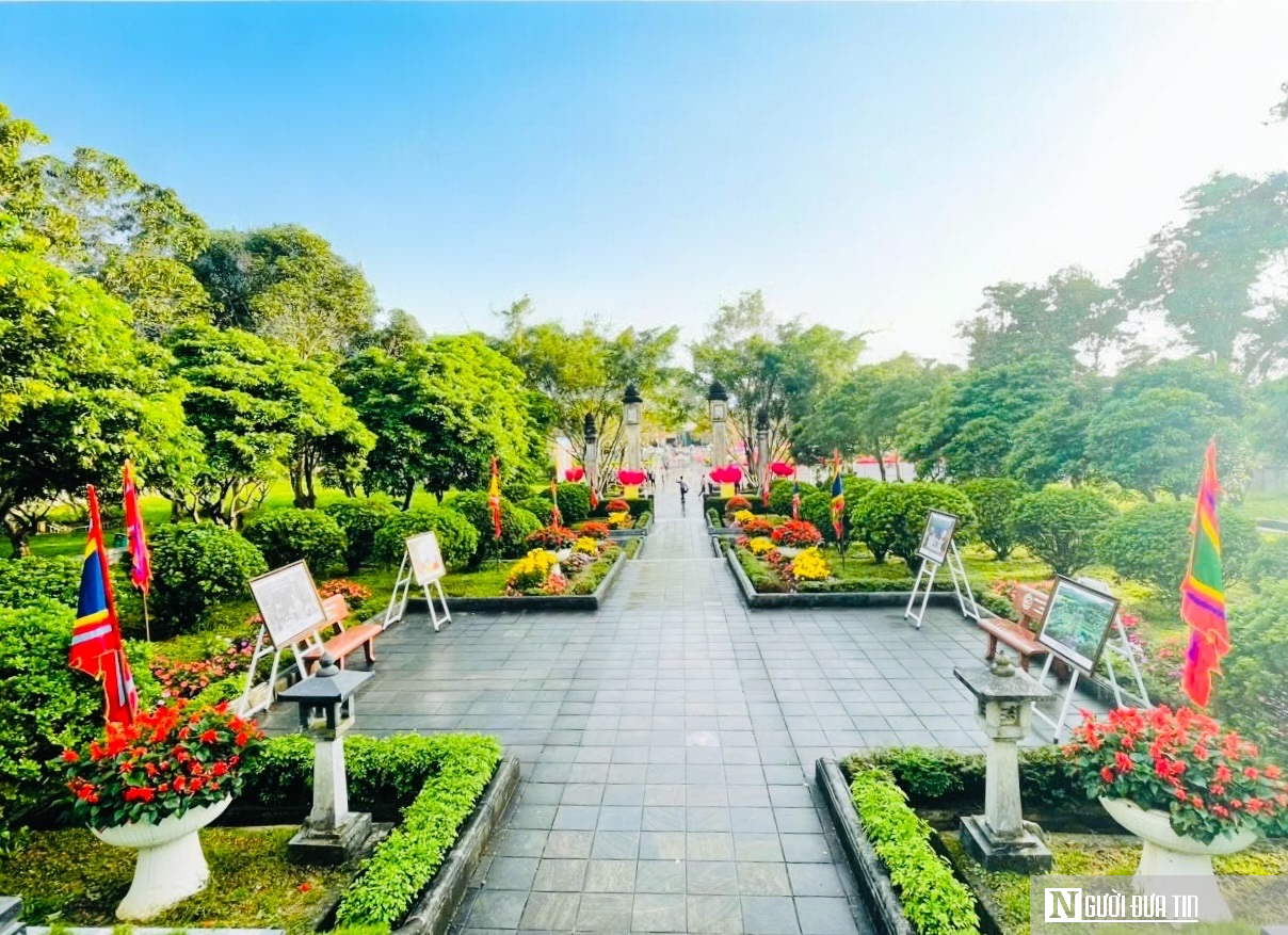 Lễ hội Hải Thượng Lãn Ông – Mạch nguồn nhân nghĩa trong dòng chảy hôm nay - Ảnh 1.