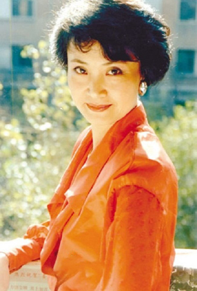 Cuộc sống kín tiếng ở tuổi U90 của Bạch Cốt Tinh phim "Tây du ký" - Ảnh 1.