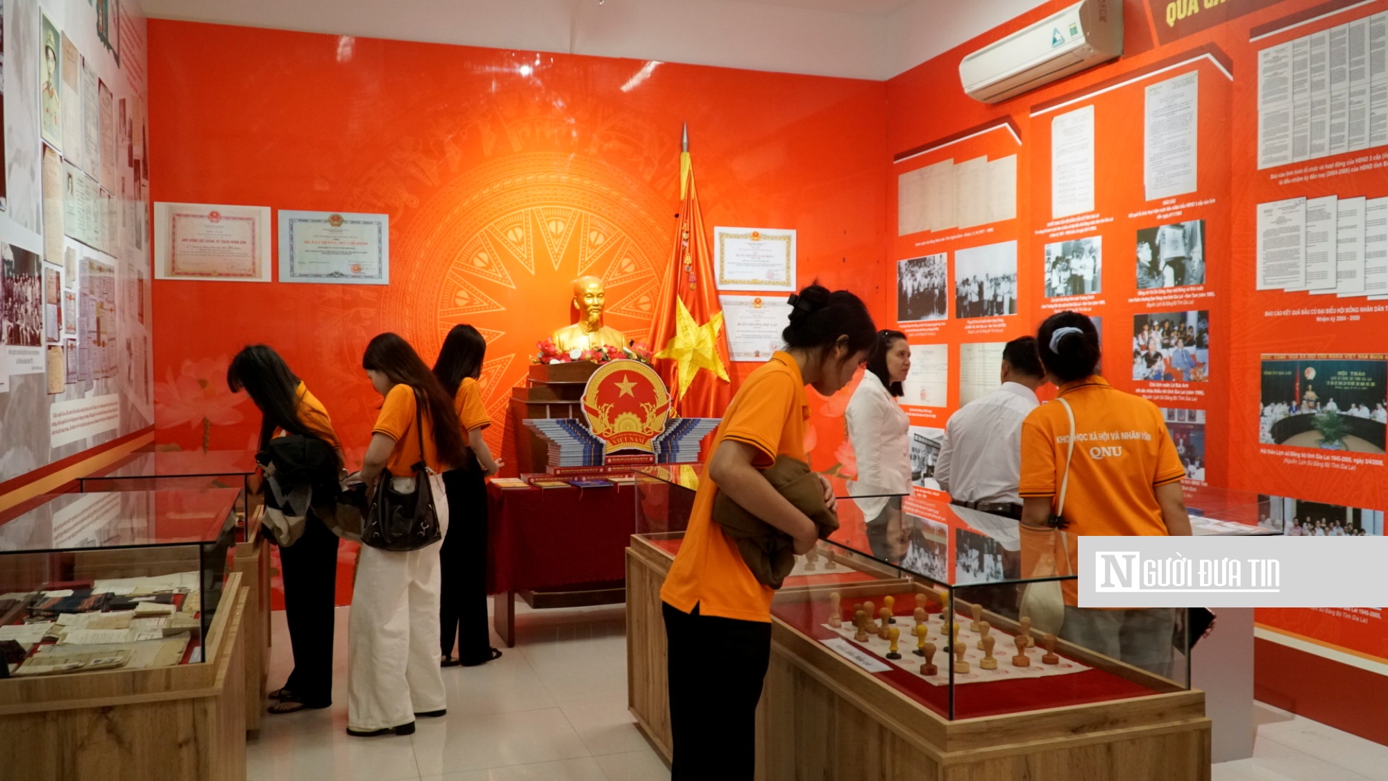 Gia Lai: Trưng bày tài liệu kỷ niệm 80 năm Ngày Tổng tuyển cử đầu tiên bầu Quốc hội Việt Nam- Ảnh 7. Gia Lai: Trưng bày tài liệu kỷ niệm 80 năm Ngày Tổng tuyển cử đầu tiên bầu Quốc hội Việt Nam- Ảnh 7.