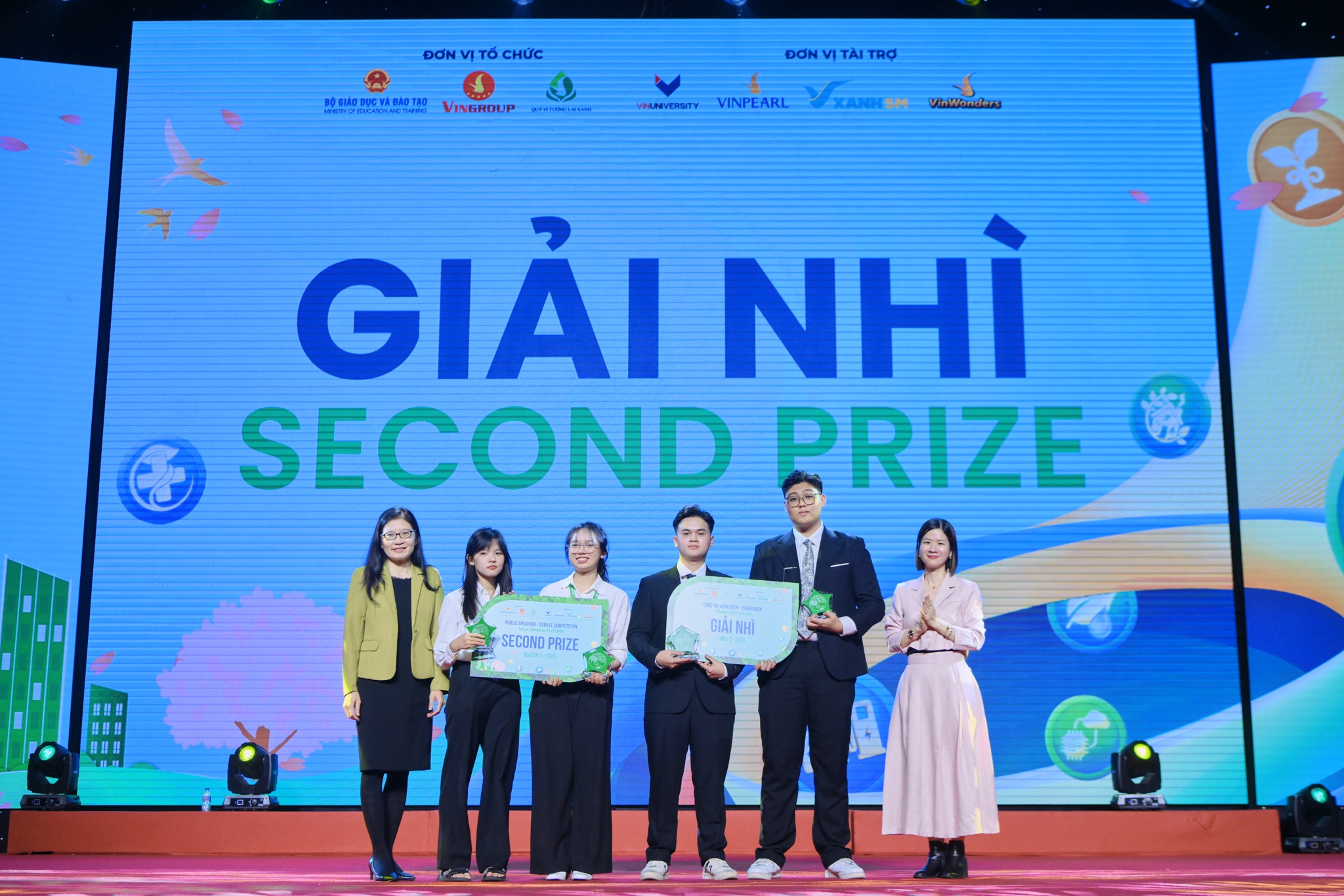 Cặp học sinh Đắk Lắk và Hà Nội giành quán quân Cuộc thi Tiếng nói Xanh mùa 3 - Ảnh 2.