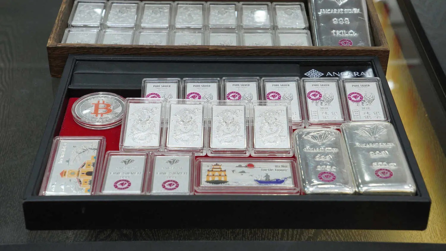 Giá bạc hôm nay 3/2: Bạc trong nước tăng trở lại- Ảnh 1. Giá bạc hôm nay 3/2: Bạc trong nước tăng trở lại- Ảnh 1.