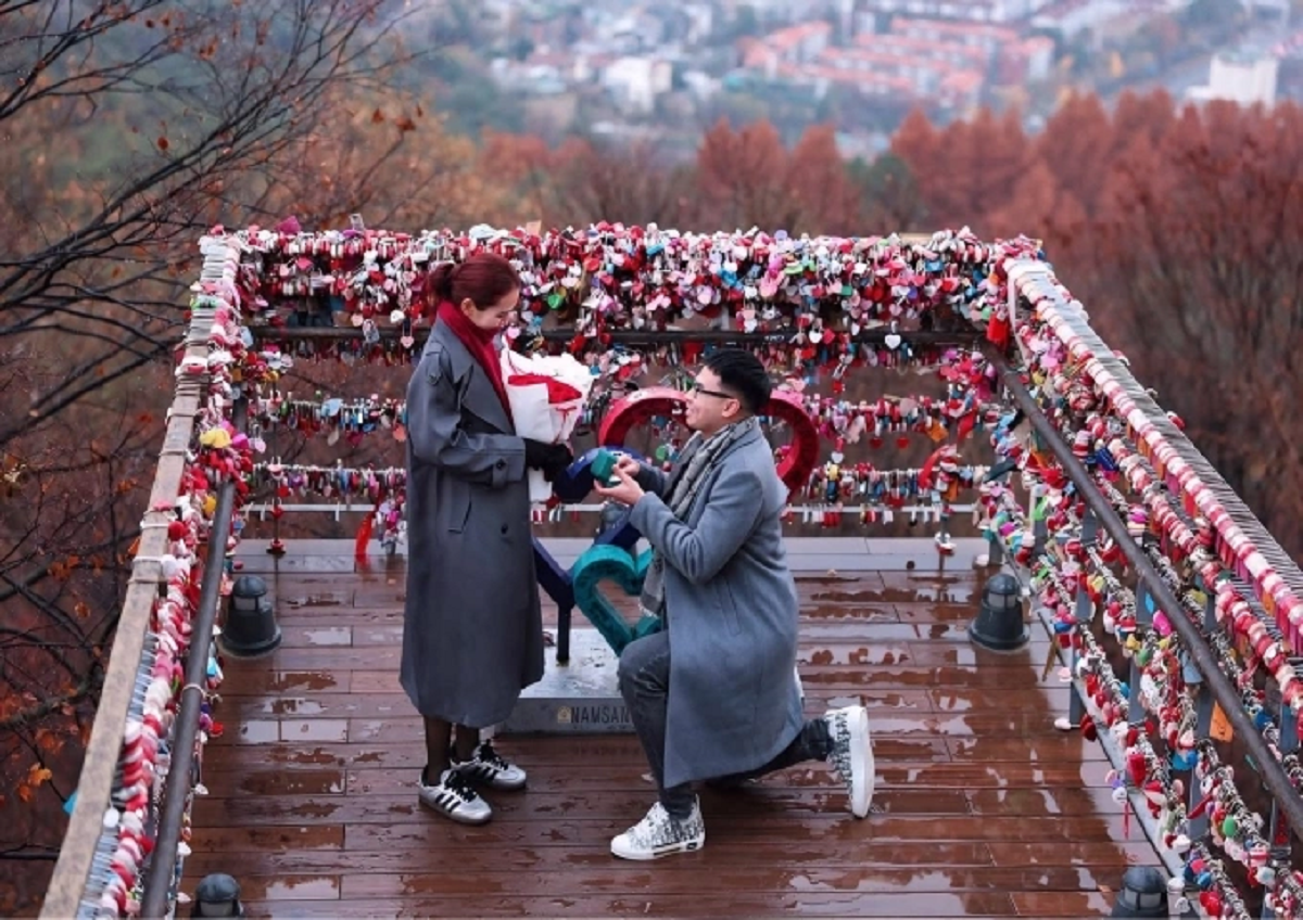 Cầu thủ Đức Huy và bạn gái sắp về chung một nhà, nhan sắc "đằng gái" khiến nhiều người bất ngờ- Ảnh 3.