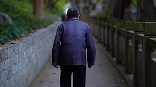 Đau tim đi khám, cụ ông sốc nặng khi được chẩn đoán "mang thai"- Ảnh 1.