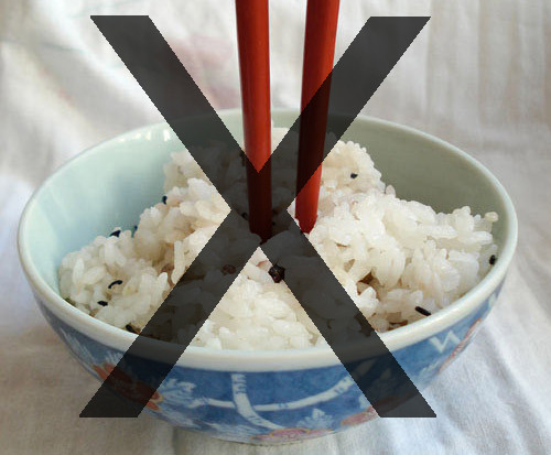 Điểm mặt 5 kiêng kỵ trong bữa ăn: Nhất điều số 2 trước nay nhiều người tưởng tốt - Ảnh 1.