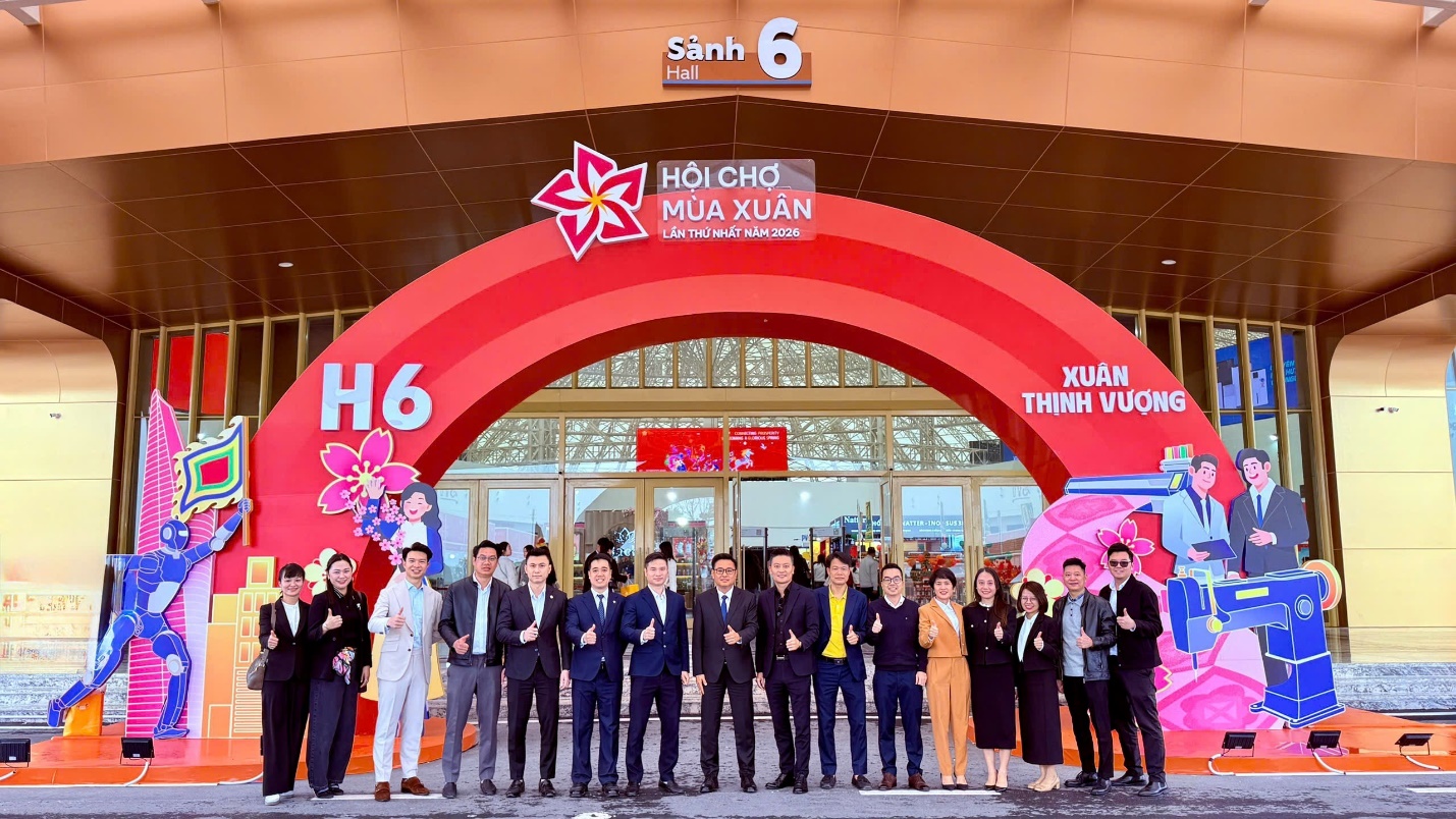 Hội chợ M&ugrave;a Xu&acirc;n 2026: Trải nghiệm sắc m&agrave;u văn h&oacute;a Việt - Ảnh 2.