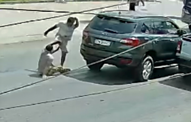 Sự hung bạo của người trẻ - Ảnh 1.