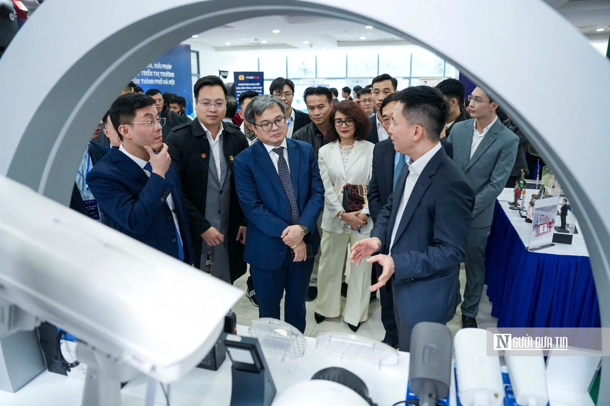 Hà Nội ra mắt Sàn Giao dịch công nghệ và Chợ Chuyển đổi số- Ảnh 1.