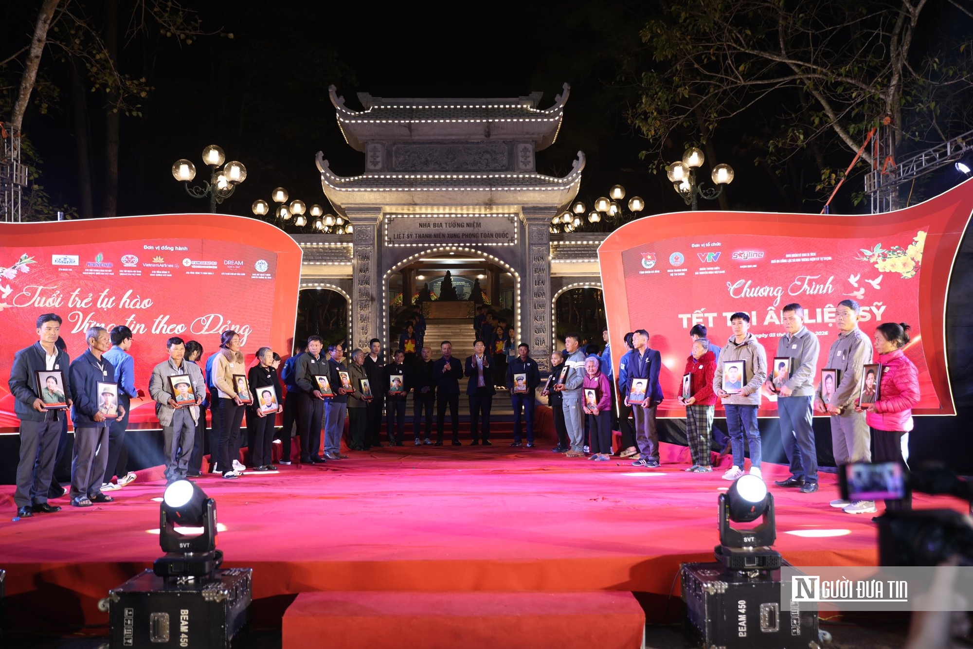 Người vợ liệt sĩ &ograve;a kh&oacute;c khi thấy lại chồng thời trẻ: &ldquo;T&ocirc;i m&atilde;n nguyện rồi&rdquo; - Ảnh 2.