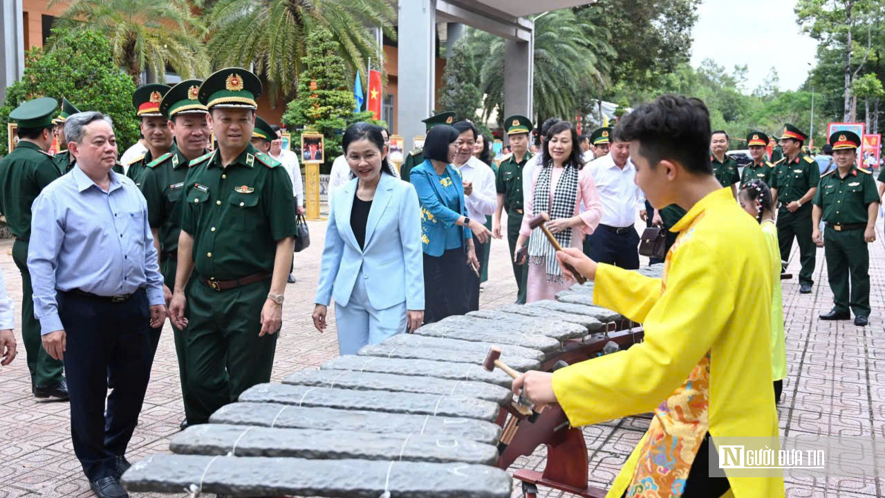 Xuân biên giới 2026: Gắn kết quân – dân, vun đắp niềm tin nơi tuyến đầu Tổ quốc- Ảnh 5.