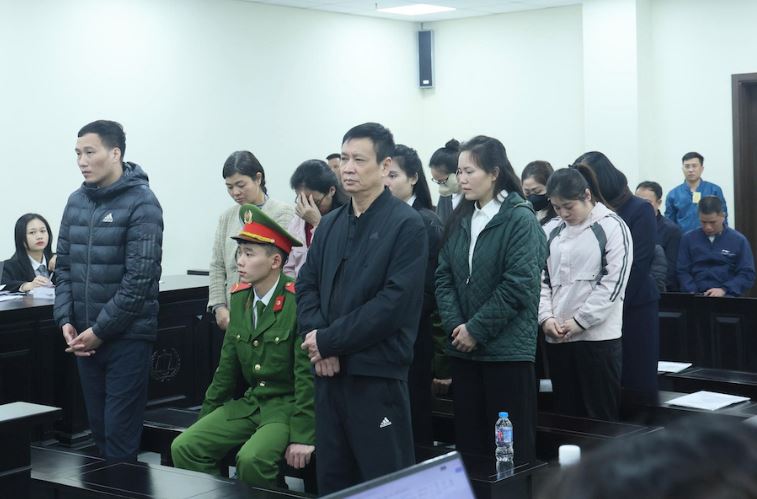 "Bà trùm" đường dây buôn lậu 546 kg vàng bị đề nghị đến 13 năm tù- Ảnh 1.