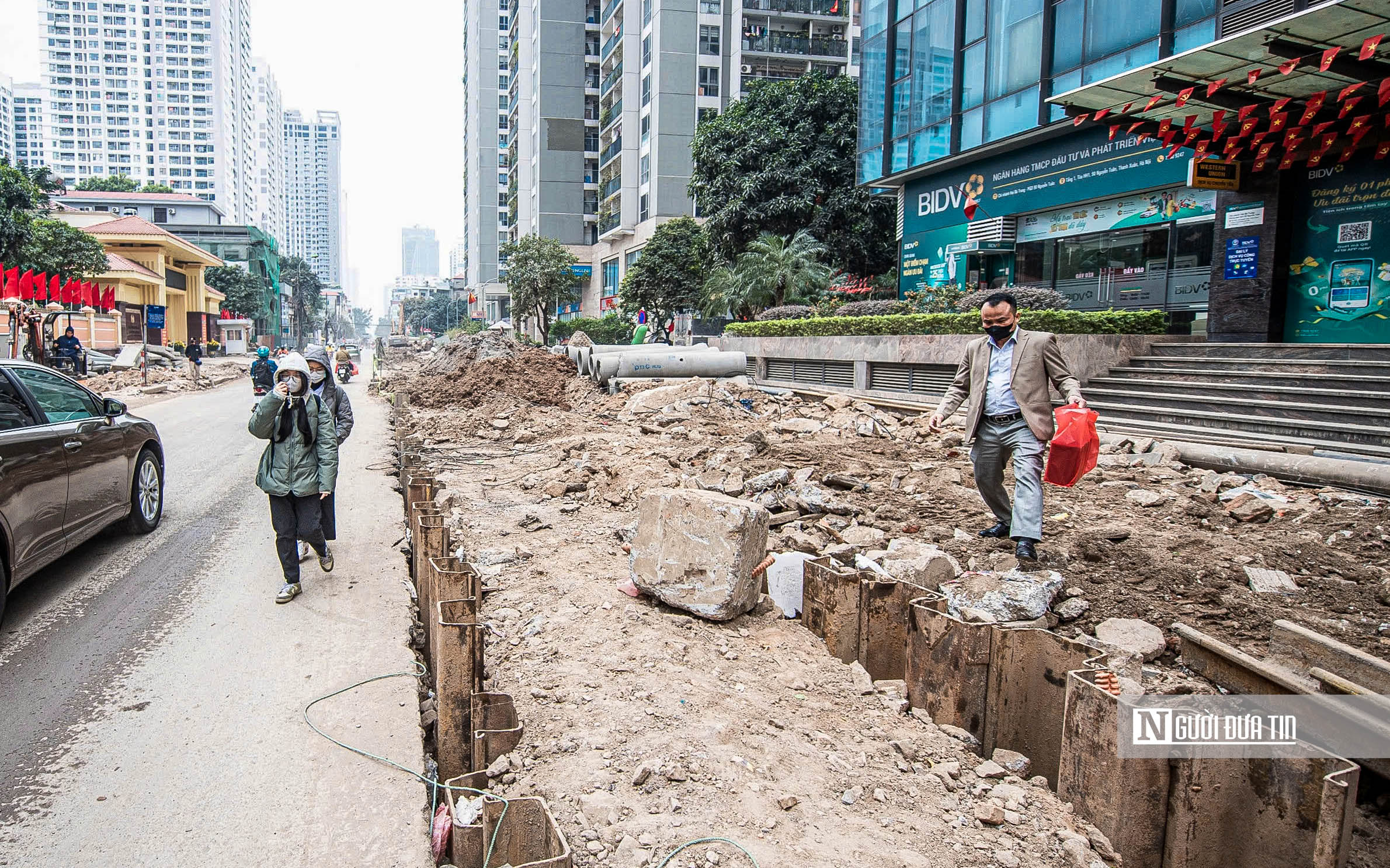 H&agrave; Nội: &Igrave; ạch thi c&ocirc;ng tuyến đường gần 1km những ng&agrave;y cận Tết- Ảnh 8.