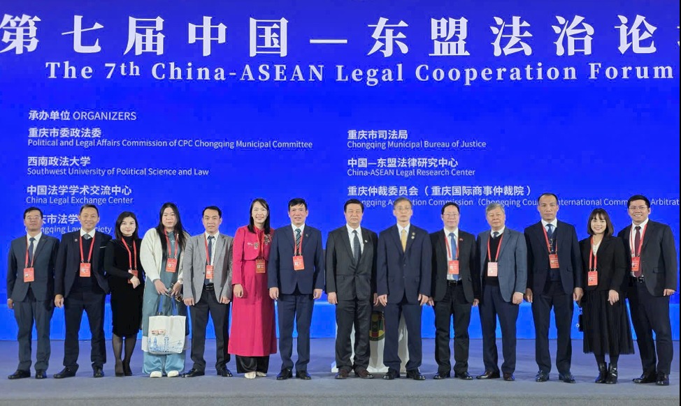 Đoàn kết, dân chủ, kỷ cương, đổi mới để phát triển cùng đất nước trong kỷ nguyên mới- Ảnh 4. Đoàn kết, dân chủ, kỷ cương, đổi mới để phát triển cùng đất nước trong kỷ nguyên mới- Ảnh 4.