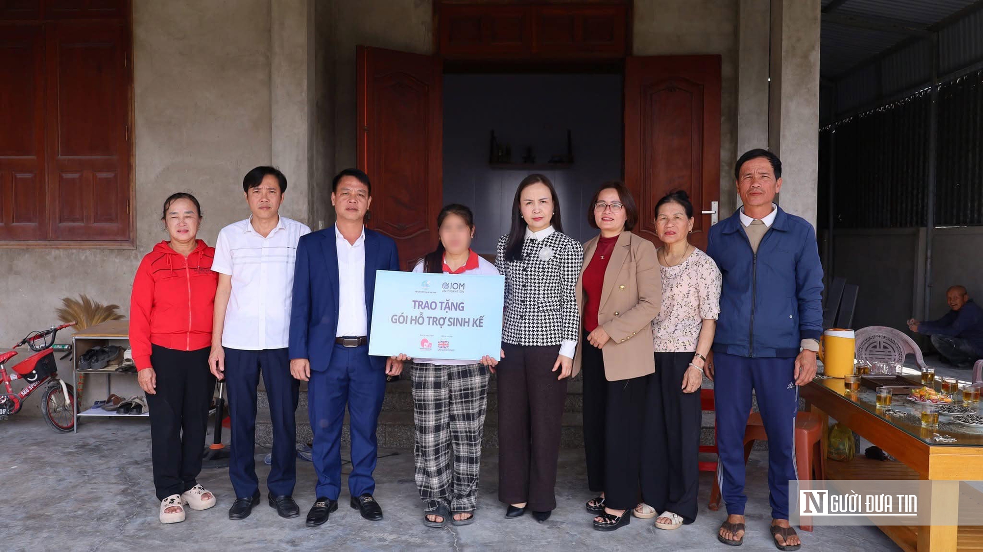 Trao m&ocirc; h&igrave;nh sinh kế, gi&uacute;p người bị mua b&aacute;n trở về t&aacute;i thiết cuộc sống- Ảnh 3.