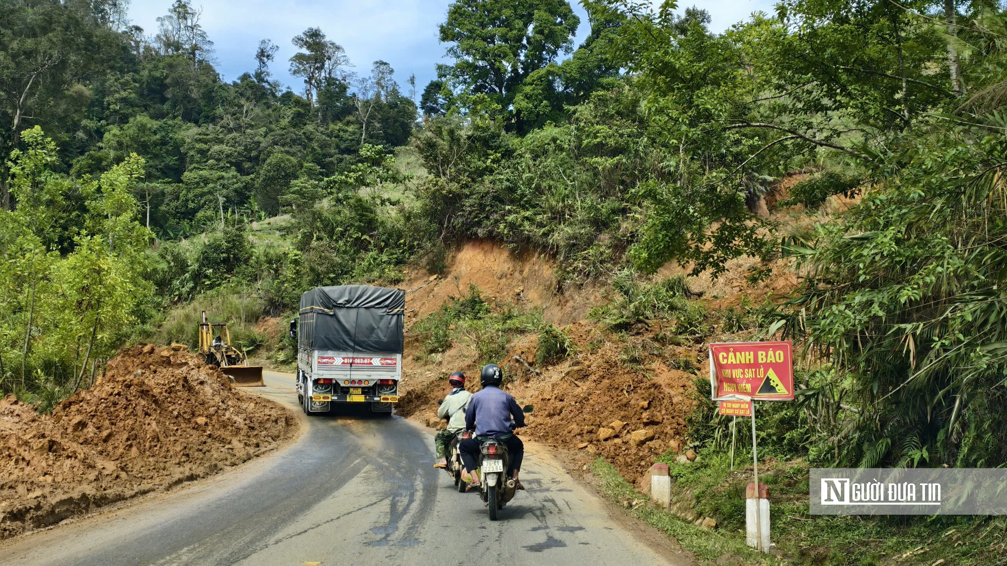 Cận cảnh "nút thắt" đèo Vi Ô Lắk được đề xuất nâng cấp trên Quốc lộ 24 kết nối Đông - Tây Quảng Ngãi- Ảnh 6.