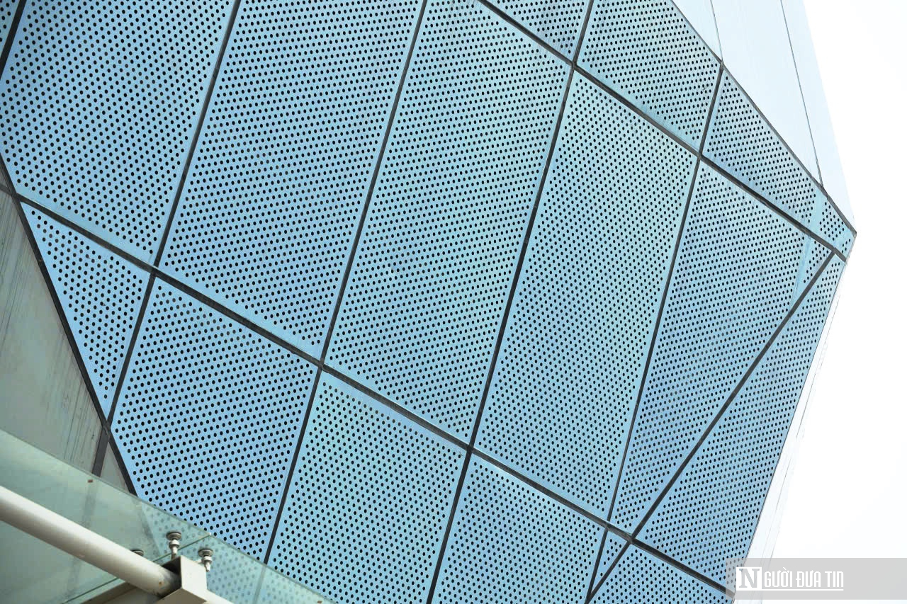 “Ngắm” nhà thi đấu đa năng hình kim cương xanh độc đáo tại Quảng Trị- Ảnh 5.