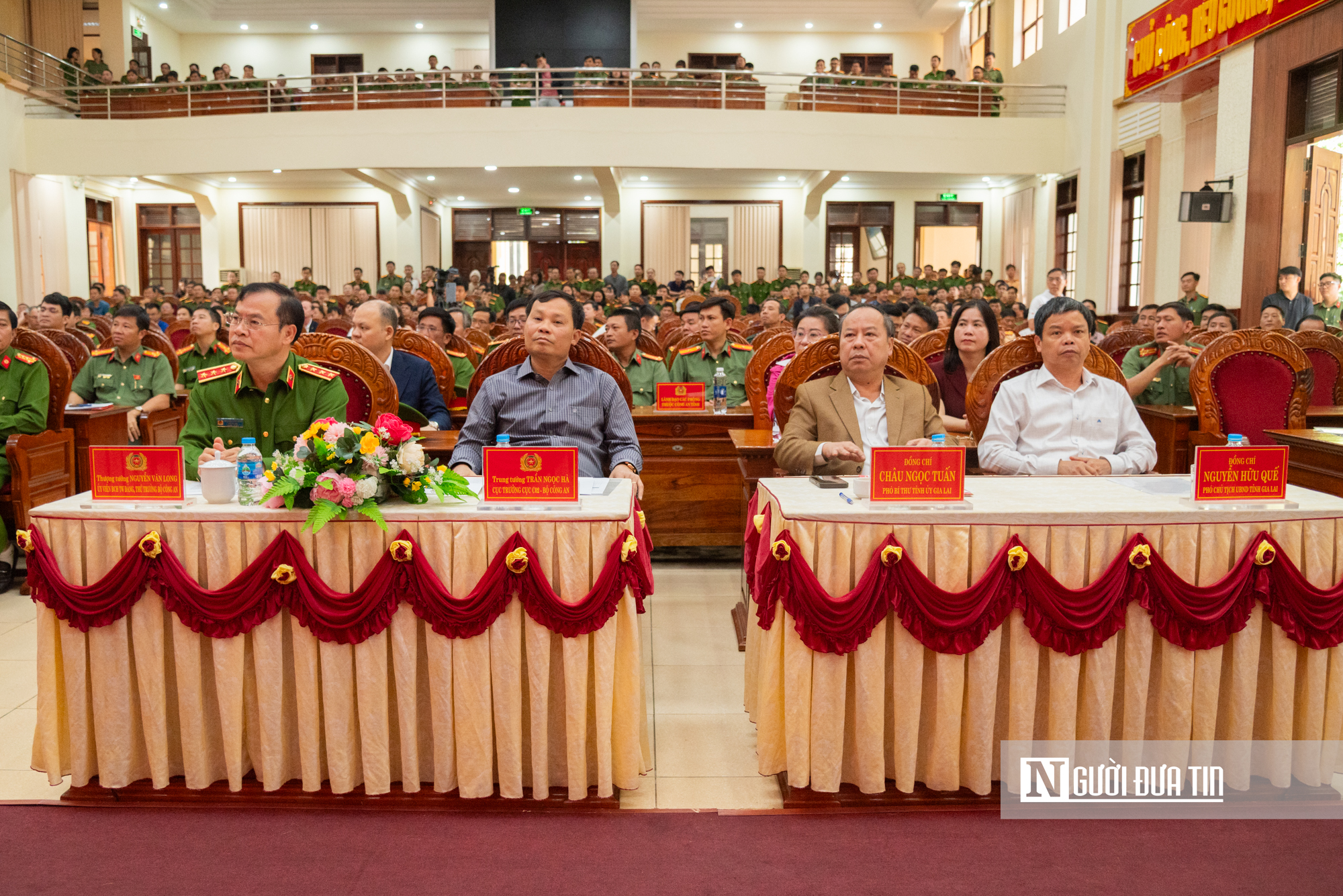 Bộ công an biểu dương các lực lượng lập chiến công truy bắt hai nghi phạm cướp ngân hàng ở Gia Lai- Ảnh 1.