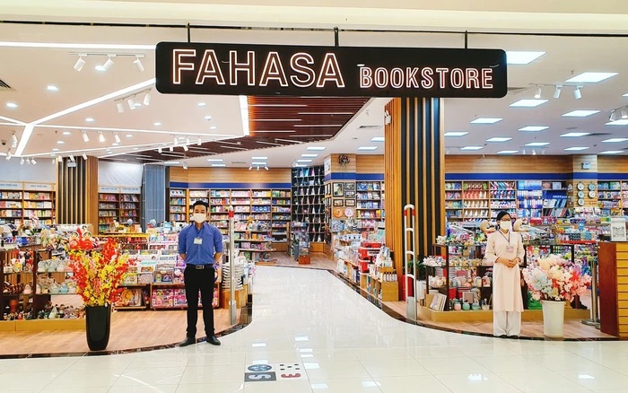 FAHASA lãi kỷ lục, mỗi ngày doanh thu gần 12 tỷ đồng- Ảnh 1.