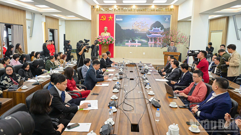 Báo Nhân Dân ra mắt MV “Song From A Secret Garden – Secret Garden in Vietnam” quảng bá du lịch Việt Nam- Ảnh 1.