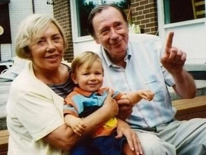 Vận may âm thầm "gieo mầm" cho thảm kịch sau khi người vợ trúng số độc đắc 193 tỷ đồng- Ảnh 1.