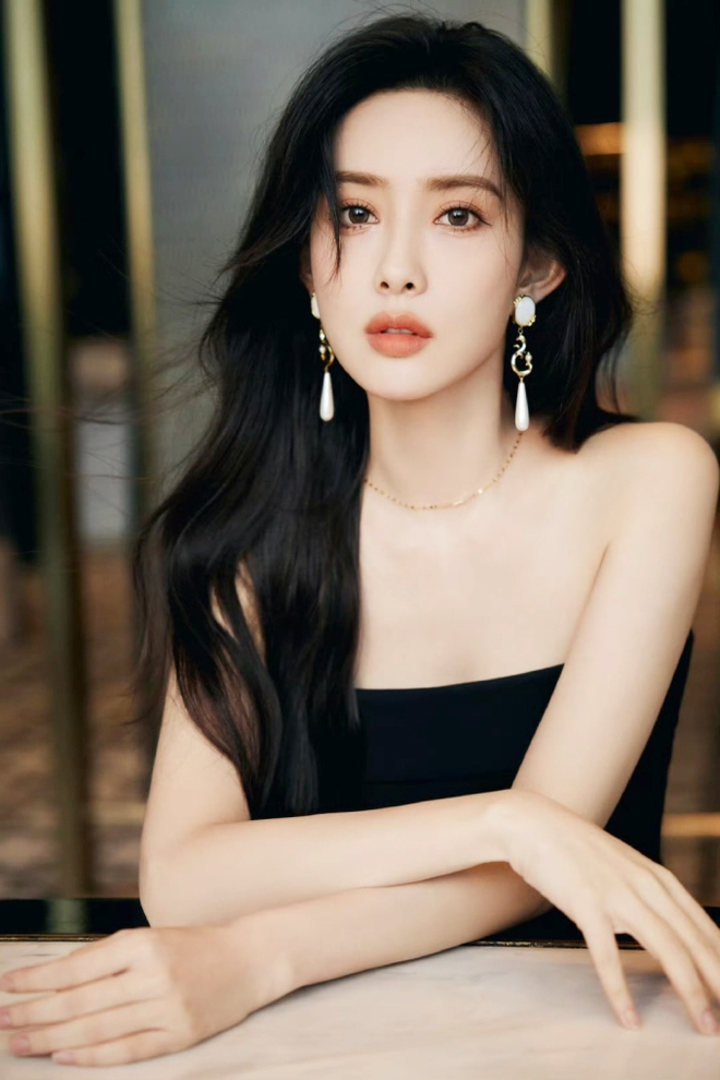 Nữ diễn viên 9X gây sốc khi thưởng Tết cho nhân viên bằng ô tô - Ảnh 5.