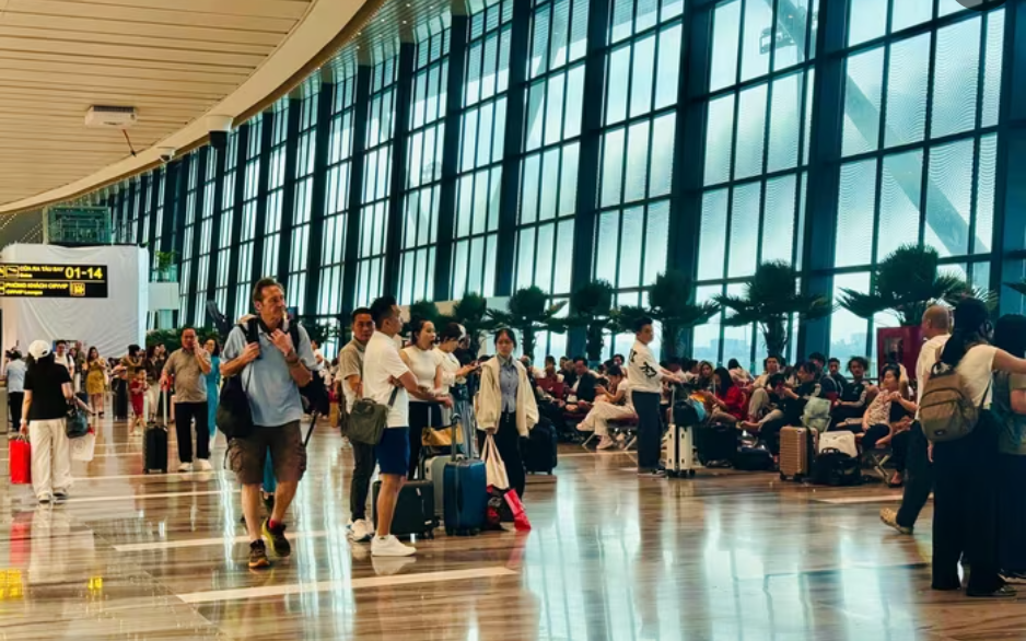 Sân Bay Tân Sơn Nhất Và Nội Bài Chuẩn Bị Đón Cao Điểm Tết Bính Ngọ 2026
