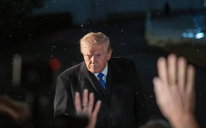 Bước đi bất ngờ của ông Trump khi Mỹ tiếp tục đàm phán với Iran - Ảnh 1.