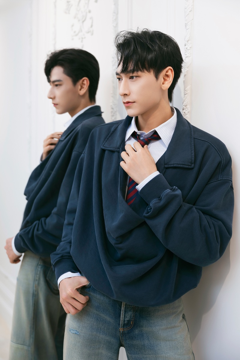 Dàn sao Việt khoe sắc trên thảm đỏ triển lãm Dior - Ảnh 3.