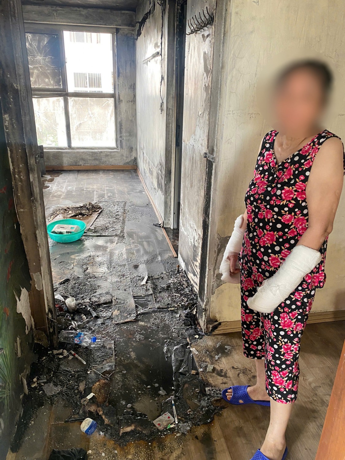 Mâu thuẫn với con dâu, mẹ chồng phóng hỏa đốt căn hộ- Ảnh 1.