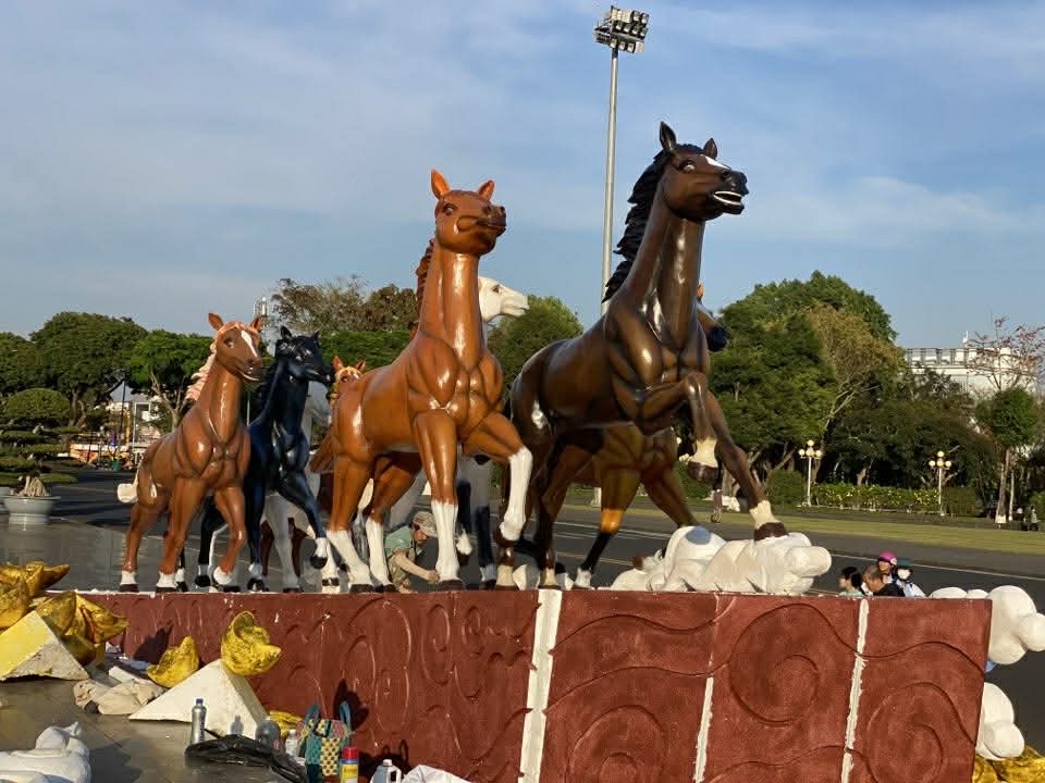 Năm ngựa tản mạn ngựa - Ảnh 2.