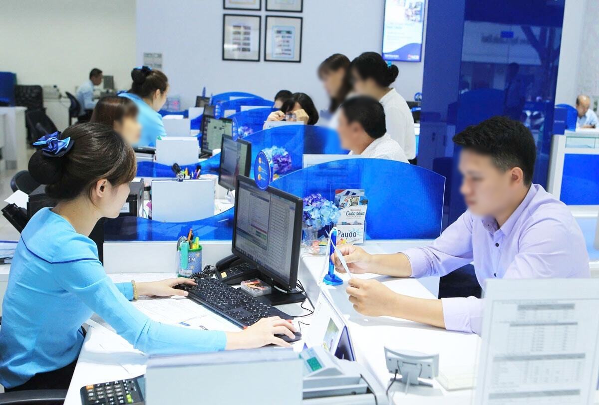 Từ ngày 9/2, lợi dụng thông tin tín dụng để trục lợi bị phạt tới 200 triệu đồng - Ảnh 1.