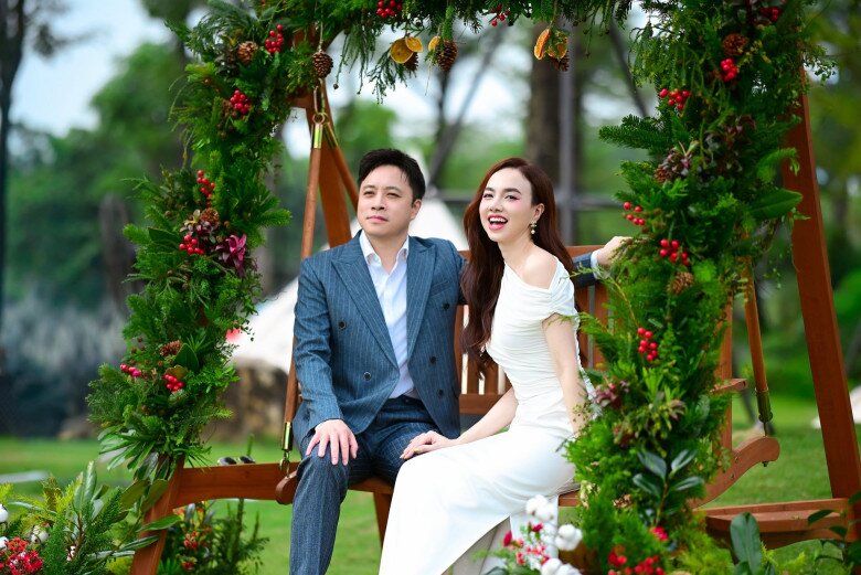 Đỗ cao học ở tuổi 42, vợ của "đạo diễn trăm tỷ" có cuộc sống ra sao? - Ảnh 3.