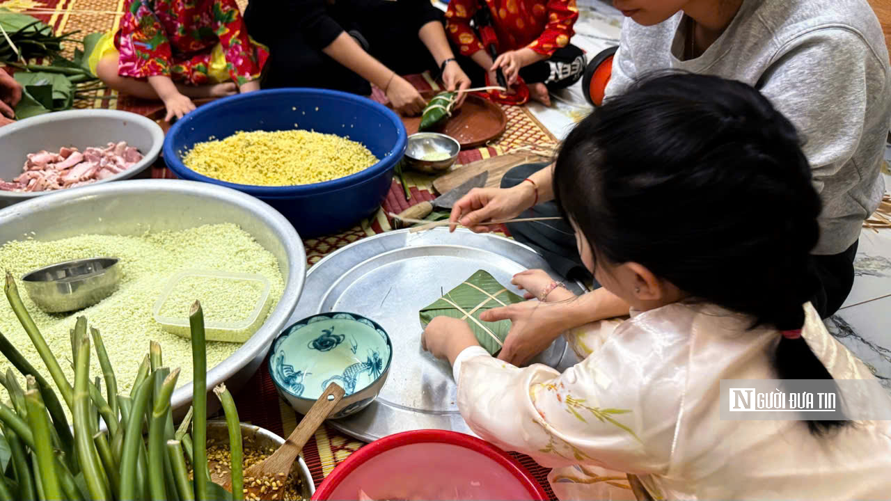 Gói bánh chưng, gói cả một mùa Tết cho trẻ- Ảnh 6.