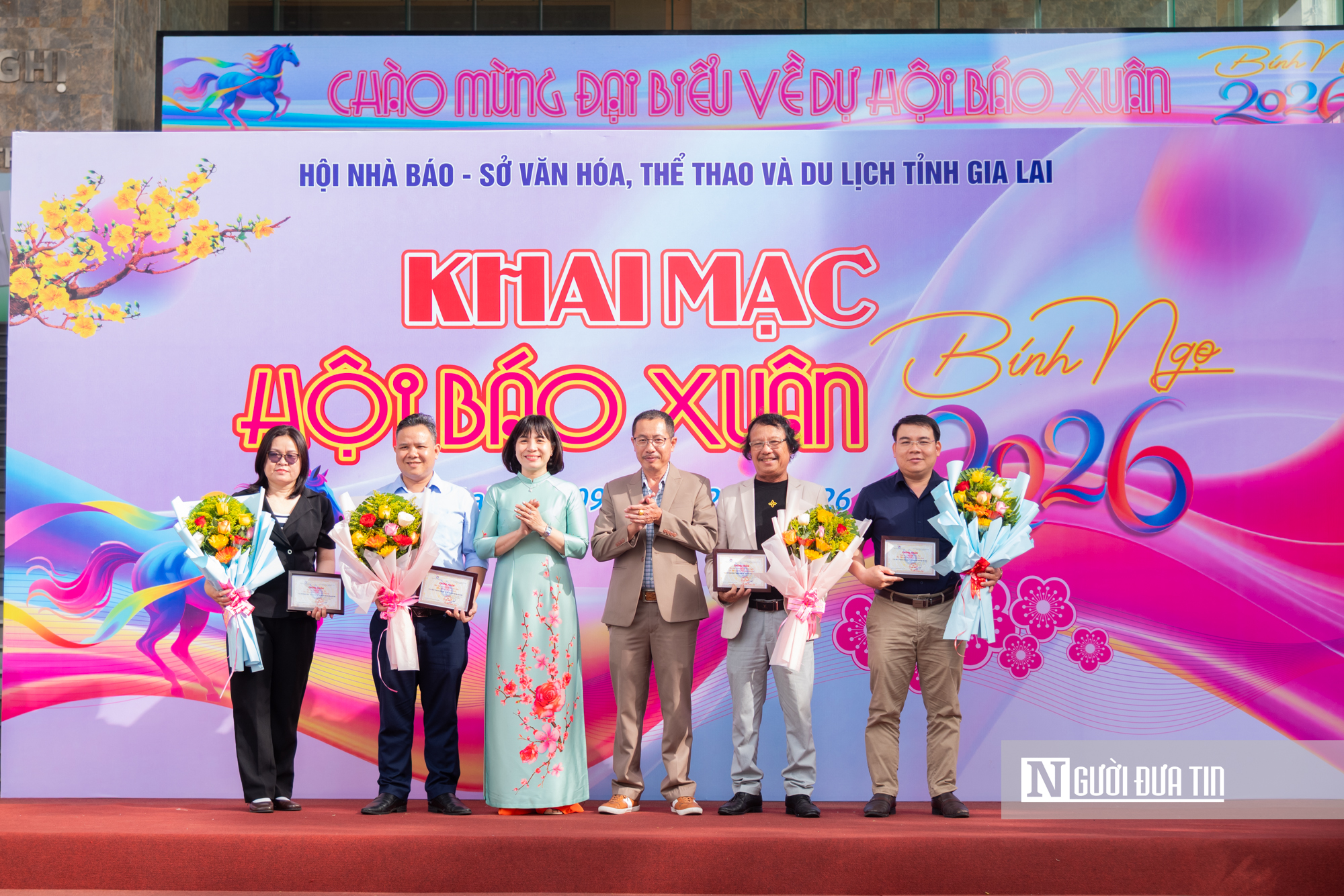 Gia Lai: Số hóa các ấn phẩm báo Xuân, lan tỏa bức tranh đổi mới của Đất nước và sứ mệnh Báo chí- Ảnh 13.