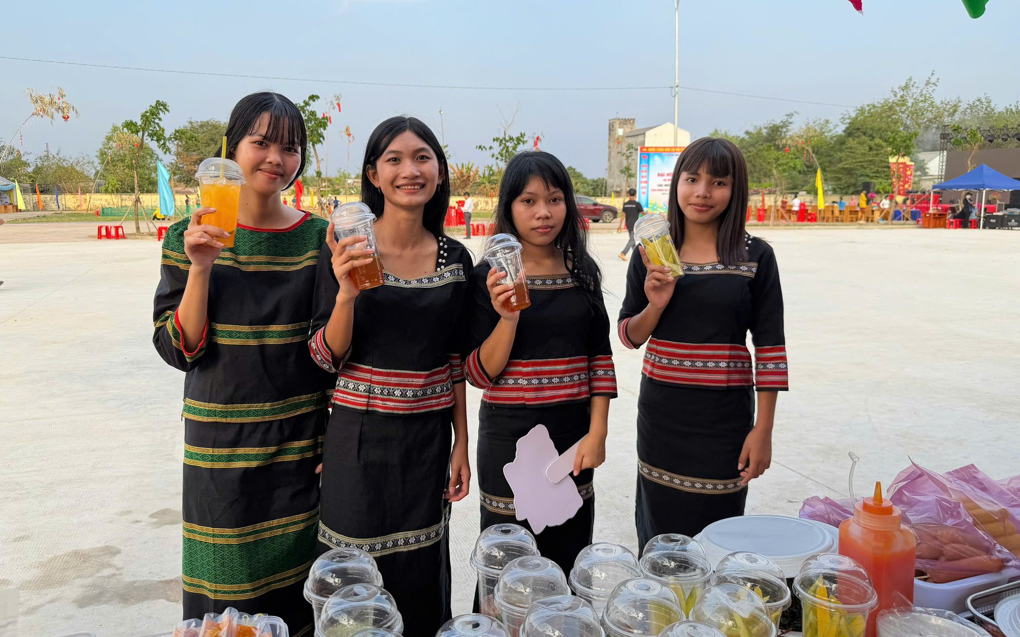 Xã Nha Bích rộn ràng không khí Tết với sự quan tâm đặc biệt đến đồng bào dân tộc thiểu số