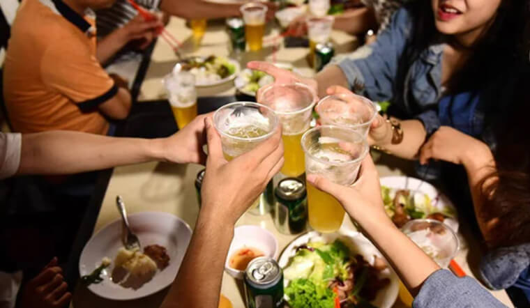 Tưởng mệt vì ăn Tết, người phụ nữ bị đột quỵ - Ảnh 1.