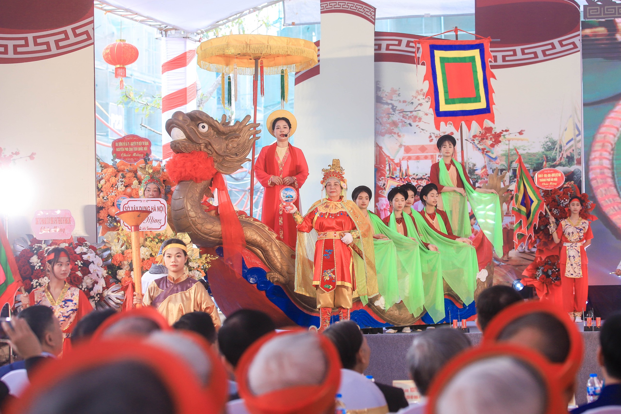 H&agrave; Nội: Hội h&aacute;t Ch&egrave;o t&agrave;u Tổng Gối l&agrave; di sản văn ho&aacute; phi vật thể quốc gia- Ảnh 6.