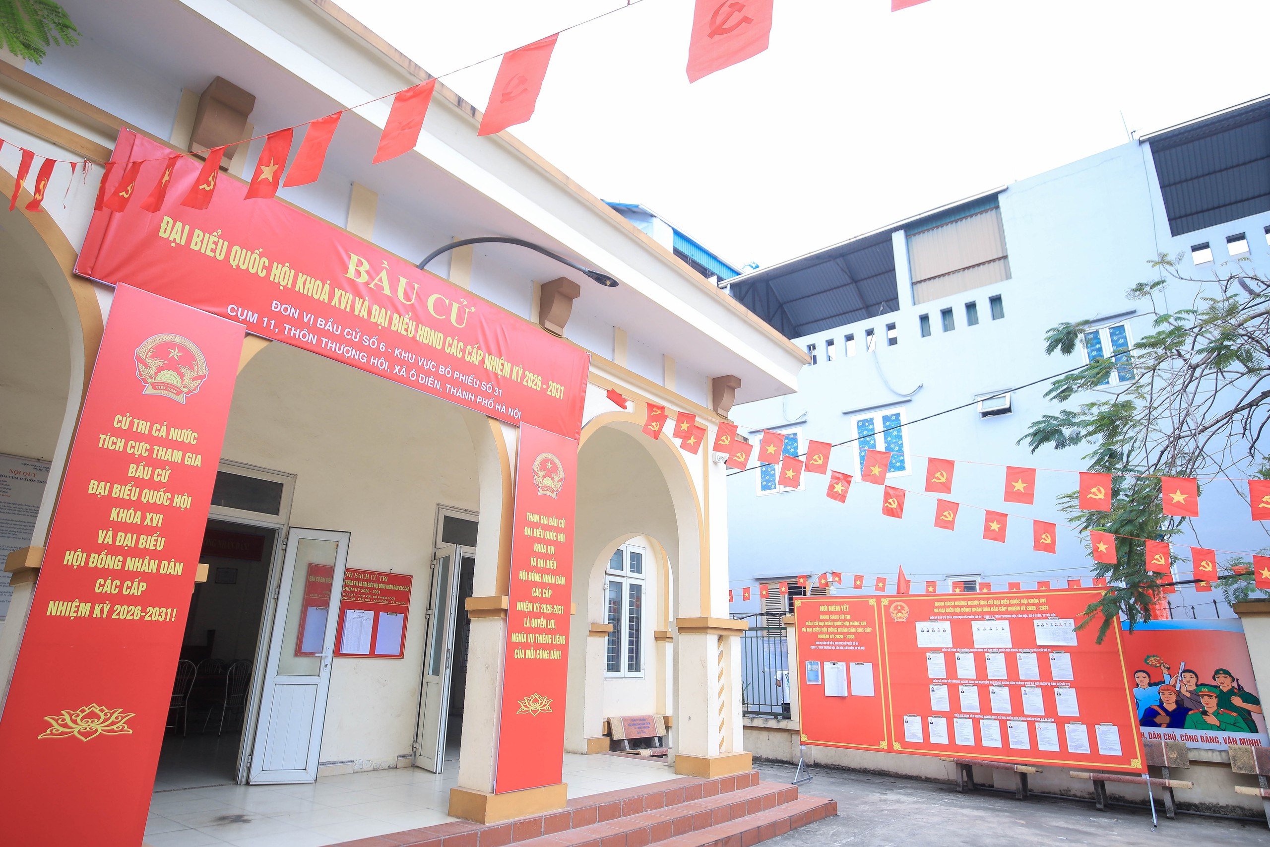 Chủ tịch Ủy ban Bầu cử Tp.H&agrave; Nội kiểm tra c&ocirc;ng t&aacute;c chuẩn bị bầu cử tại x&atilde; &Ocirc; Di&ecirc;n- Ảnh 7.