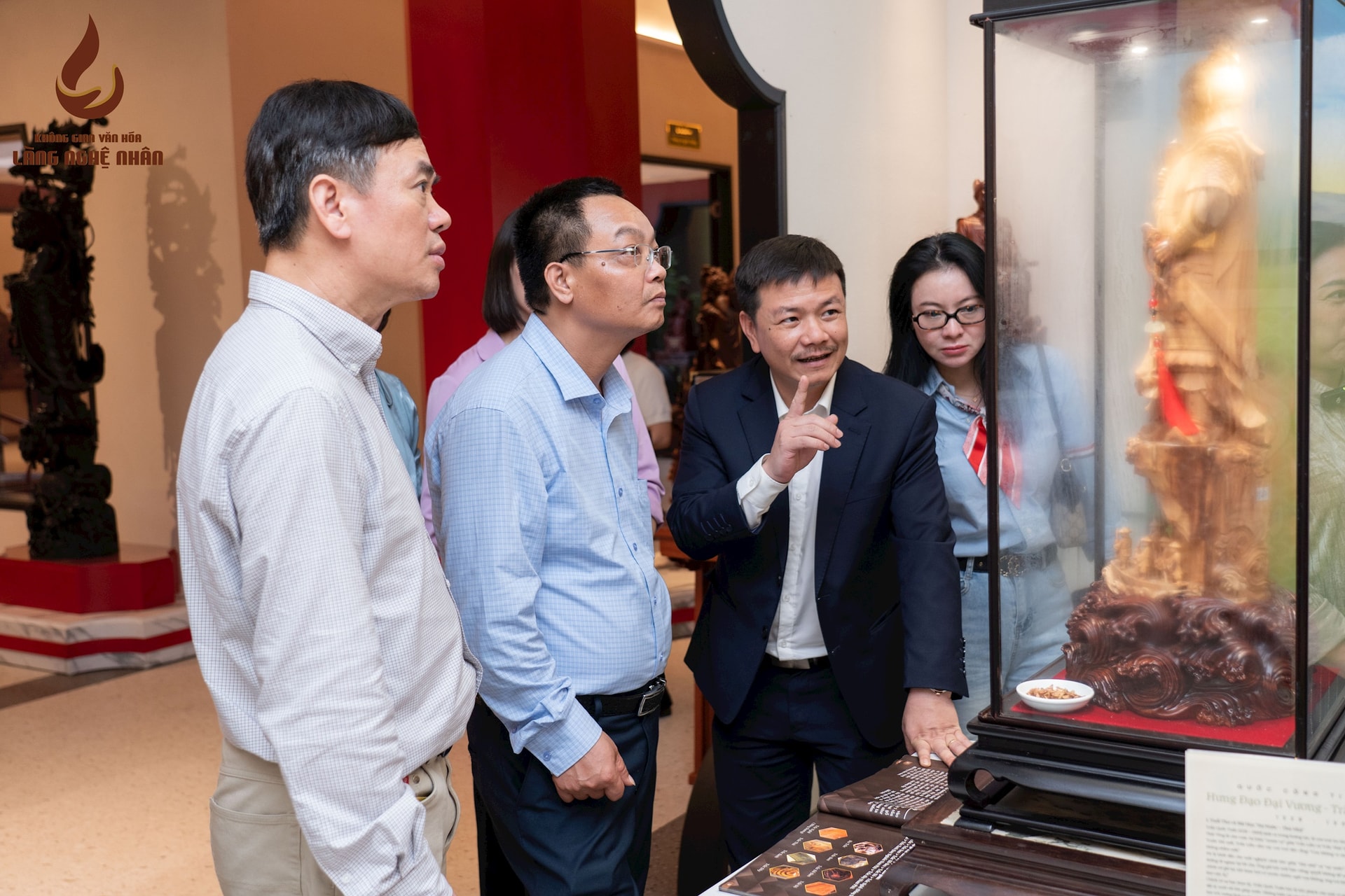 "Tinh hoa đồ gỗ Thư L&acirc;m" - Điểm hẹn văn h&oacute;a l&agrave;ng nghề những ng&agrave;y đầu xu&acirc;n - Ảnh 6.