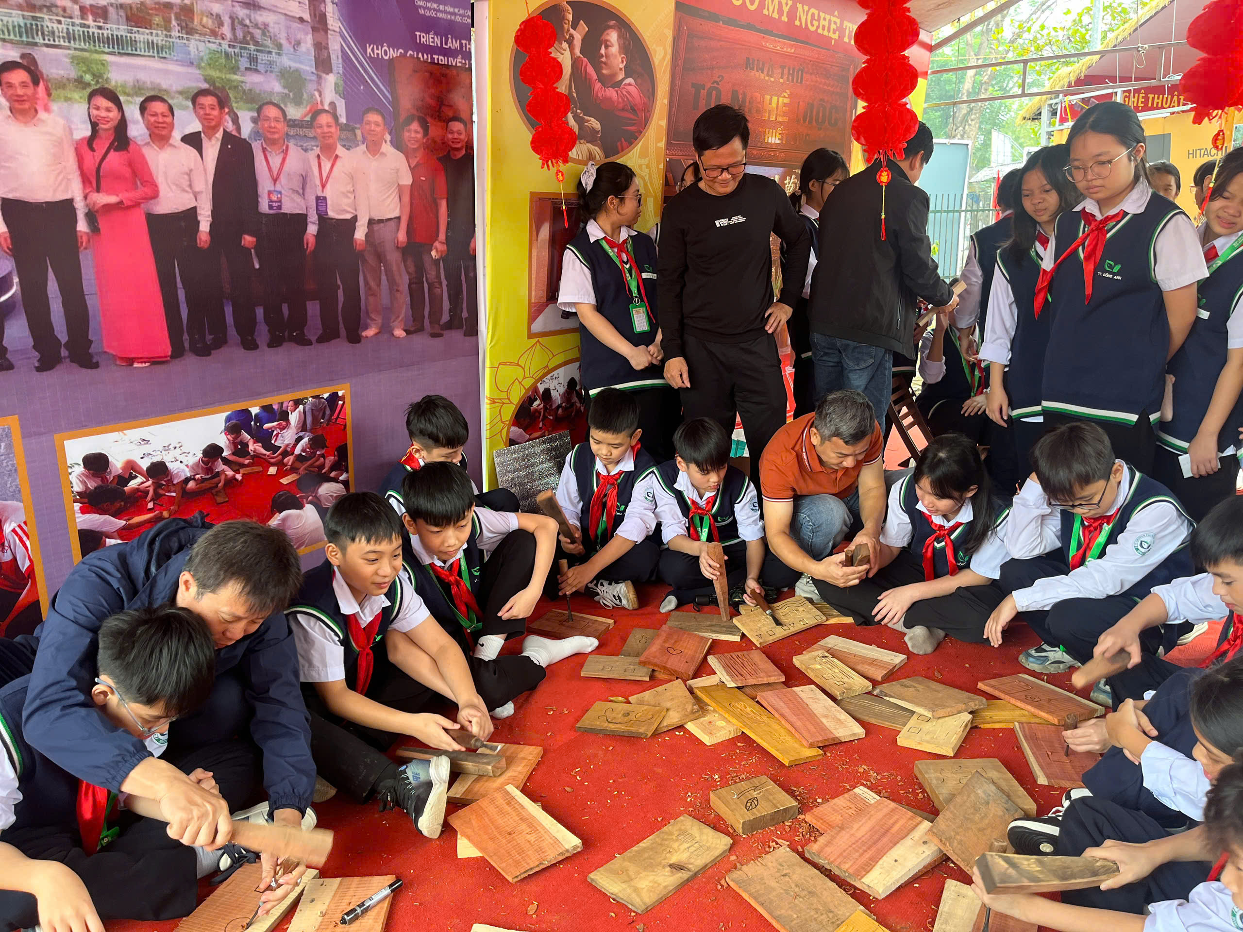 "Tinh hoa đồ gỗ Thư L&acirc;m" - Điểm hẹn văn h&oacute;a l&agrave;ng nghề những ng&agrave;y đầu xu&acirc;n - Ảnh 7.