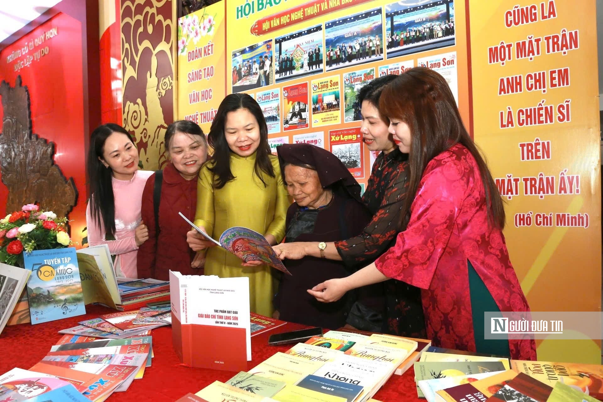 Khai mạc Hội Báo Xuân Xứ Lạng 2026: Không gian văn hóa đặc sắc của báo chí - Ảnh 8.