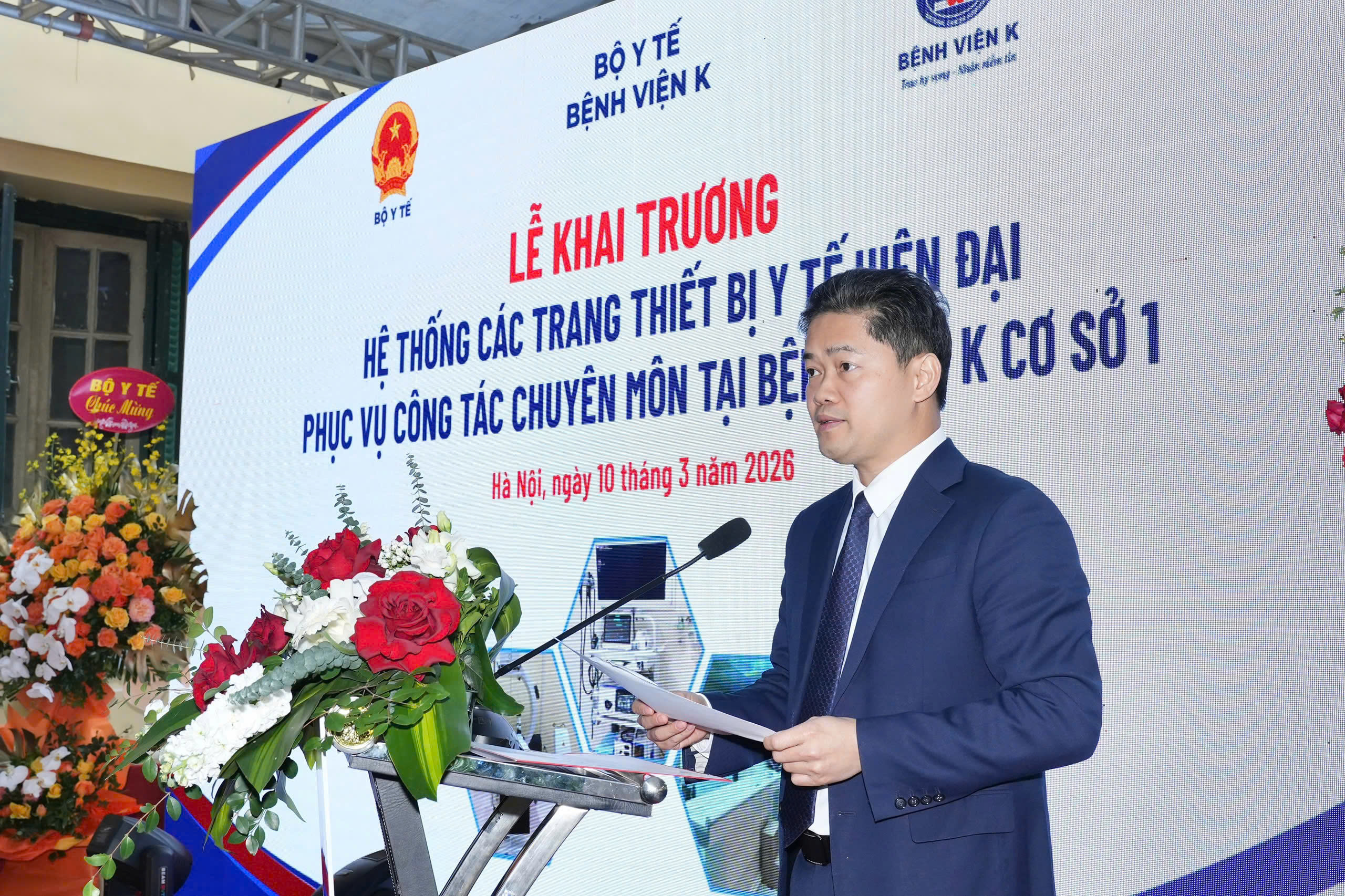 Bệnh viện K đưa vào vận hành hàng trăm trang thiết bị hiện đại về chẩn đoán, điều trị ung thư - Ảnh 2.