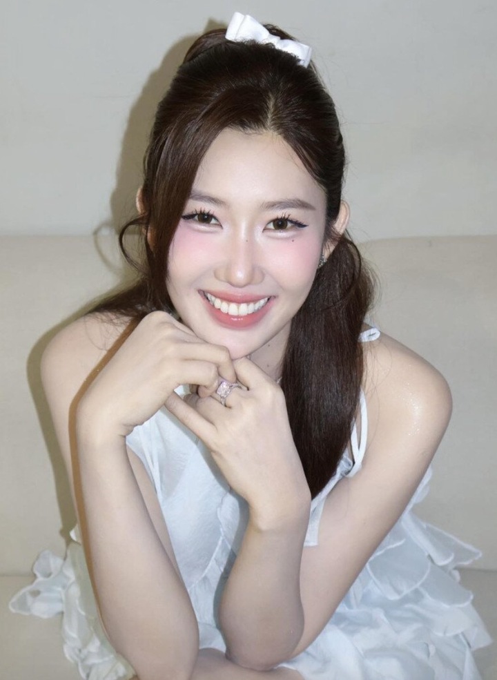 Mỹ nhân Việt từng 3 lần thi Hoa hậu, được đề cử gương mặt đẹp nhất thế giới 2026 - Ảnh 6.