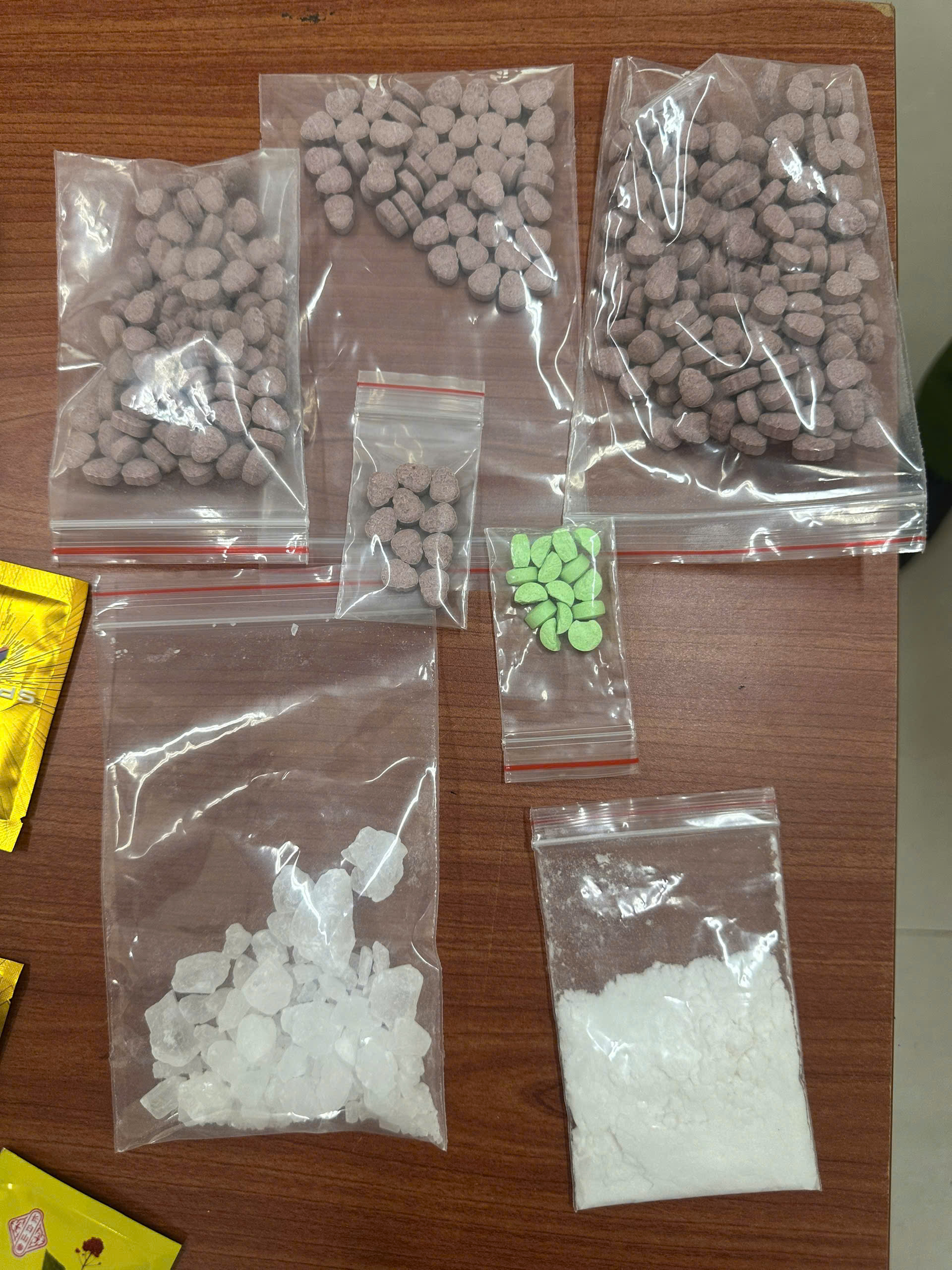 Triệt phá đường dây ma túy từ Campuchia về Việt Nam với 17kg ma túy, 1.000 viên thuốc lắc- Ảnh 2.