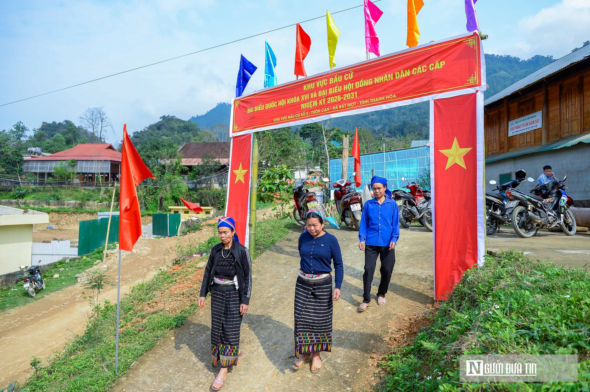 Giữ b&igrave;nh y&ecirc;n v&ugrave;ng bi&ecirc;n B&aacute;t Mọt trước ng&agrave;y hội bầu cử- Ảnh 2.