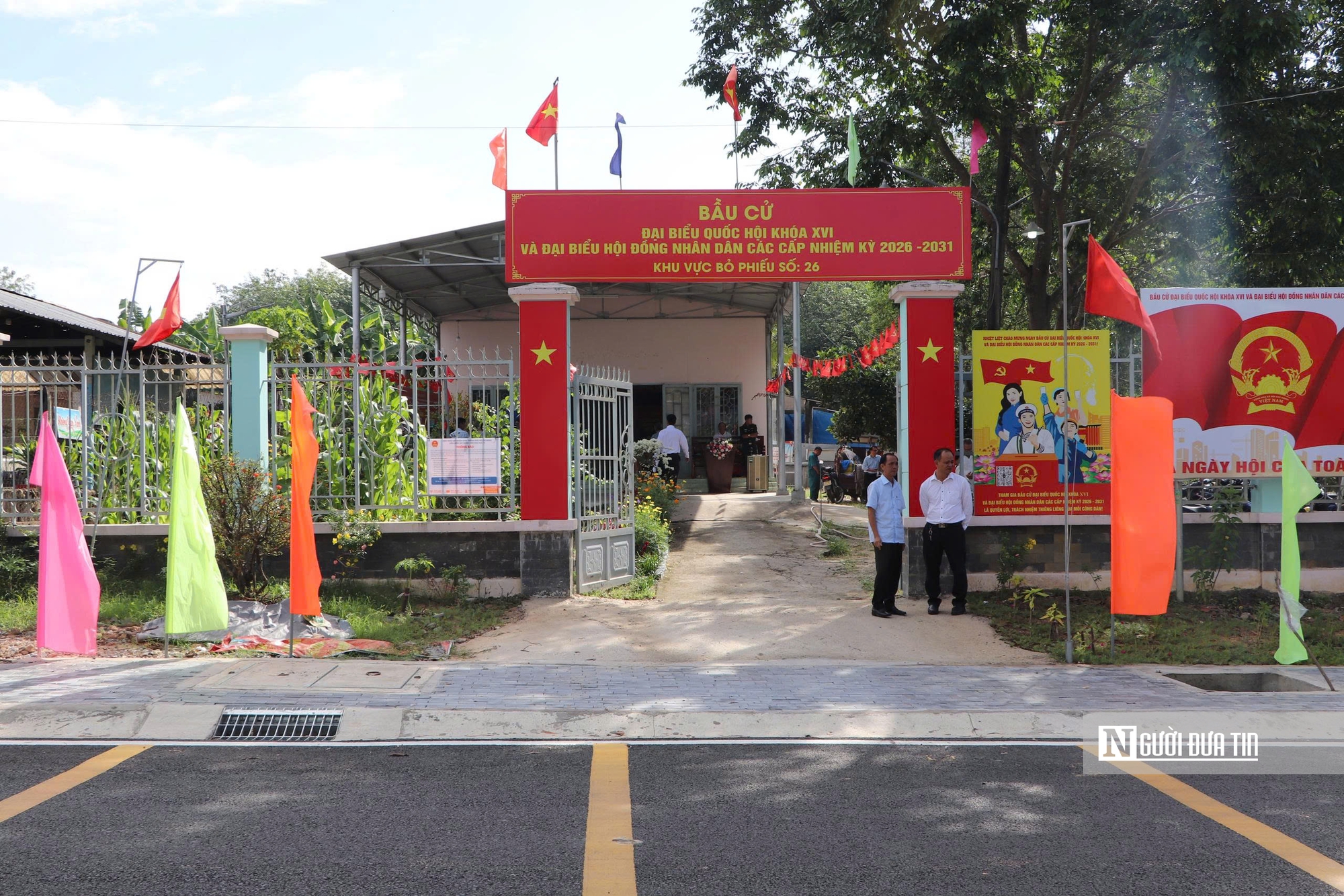 Tp.HCM: Rực rỡ cờ hoa, sẵn sàng cho bầu cử ĐBQH và HĐND các cấp- Ảnh 6.