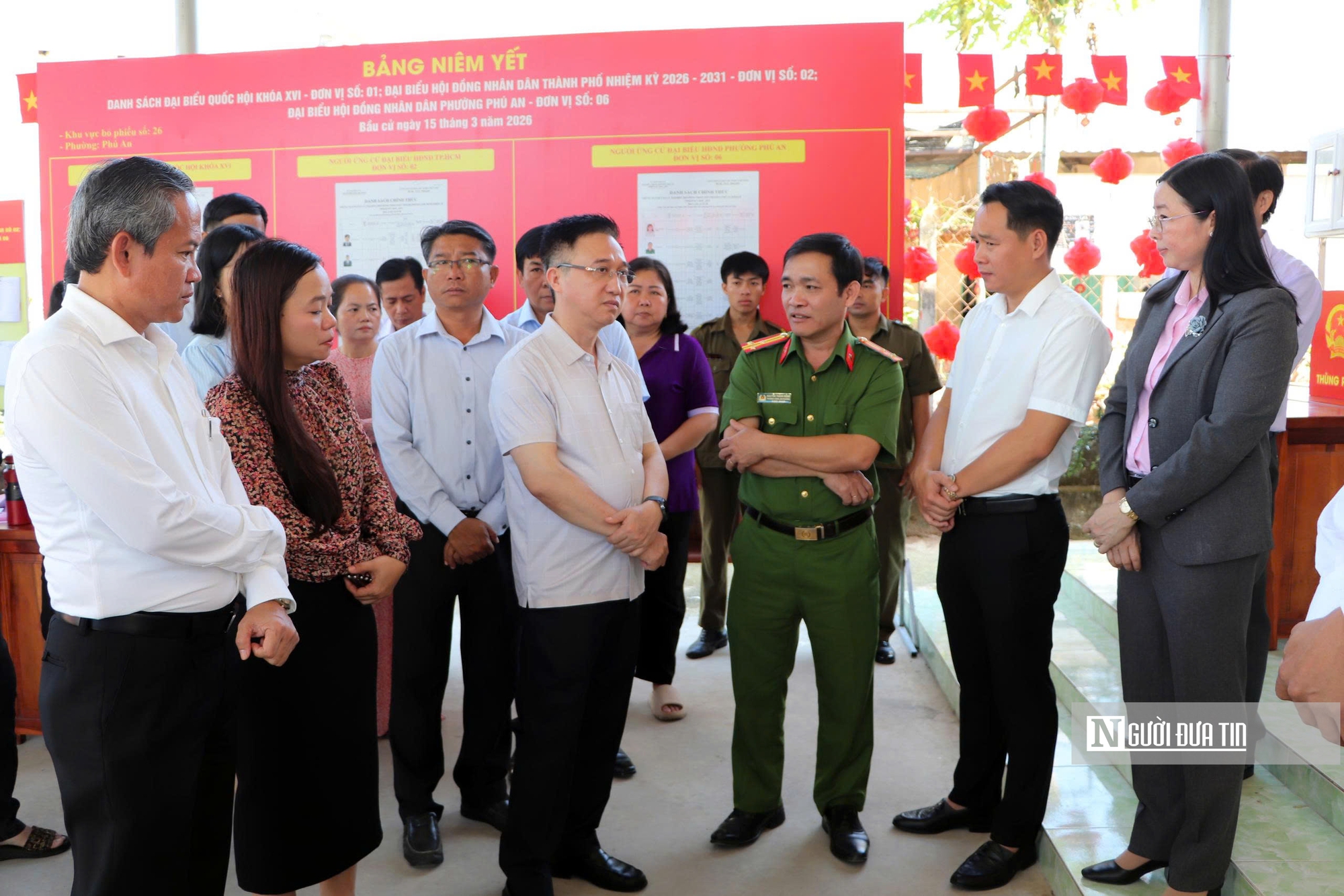 Tp.HCM: Rực rỡ cờ hoa, sẵn sàng cho bầu cử ĐBQH và HĐND các cấp- Ảnh 15.