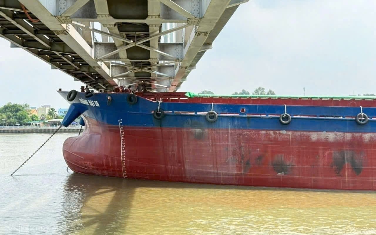 Đồng Nai khởi tố vụ tàu Thành Đạt 86 va cầu Ghềnh, gây thiệt hại nghiêm trọng